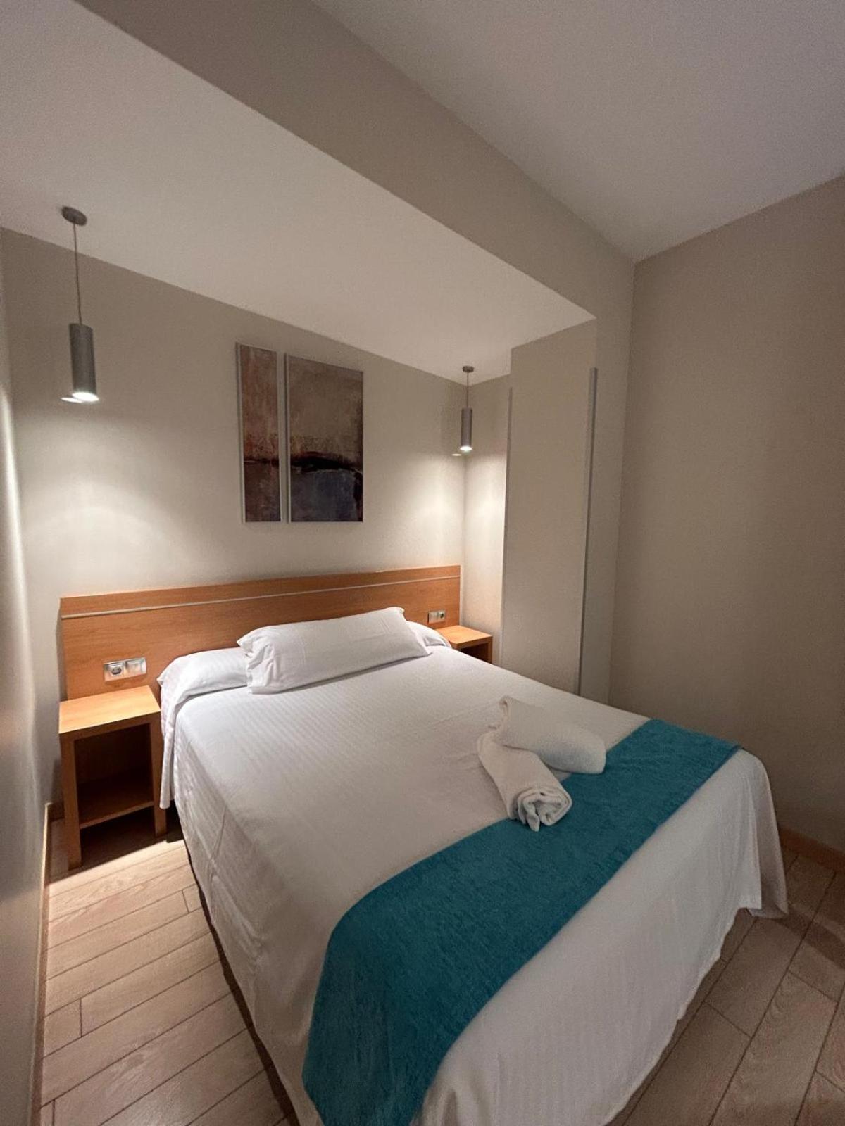 Hostal Aralar Aizoain ภายนอก รูปภาพ