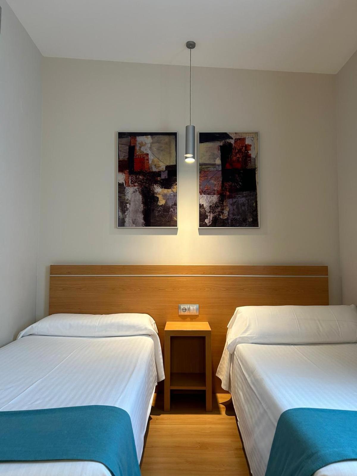 Hostal Aralar Aizoain ภายนอก รูปภาพ
