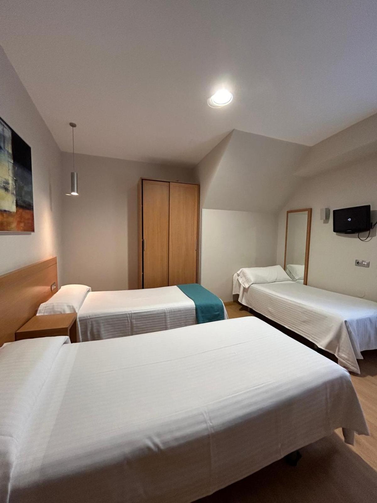 Hostal Aralar Aizoain ภายนอก รูปภาพ