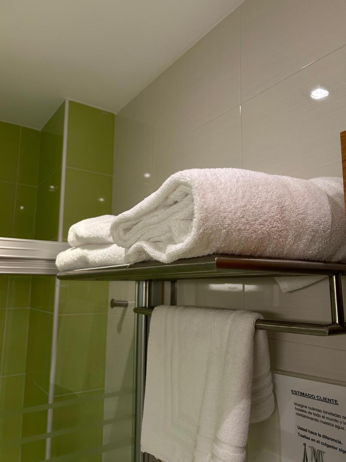 Hostal Aralar Aizoain ภายนอก รูปภาพ