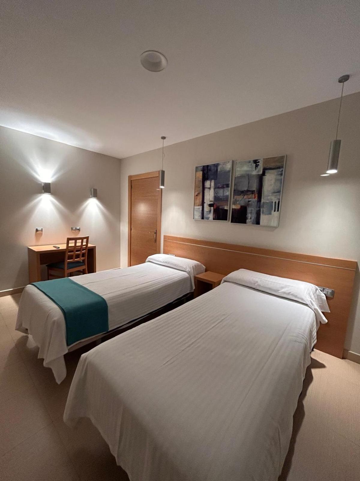 Hostal Aralar Aizoain ภายนอก รูปภาพ
