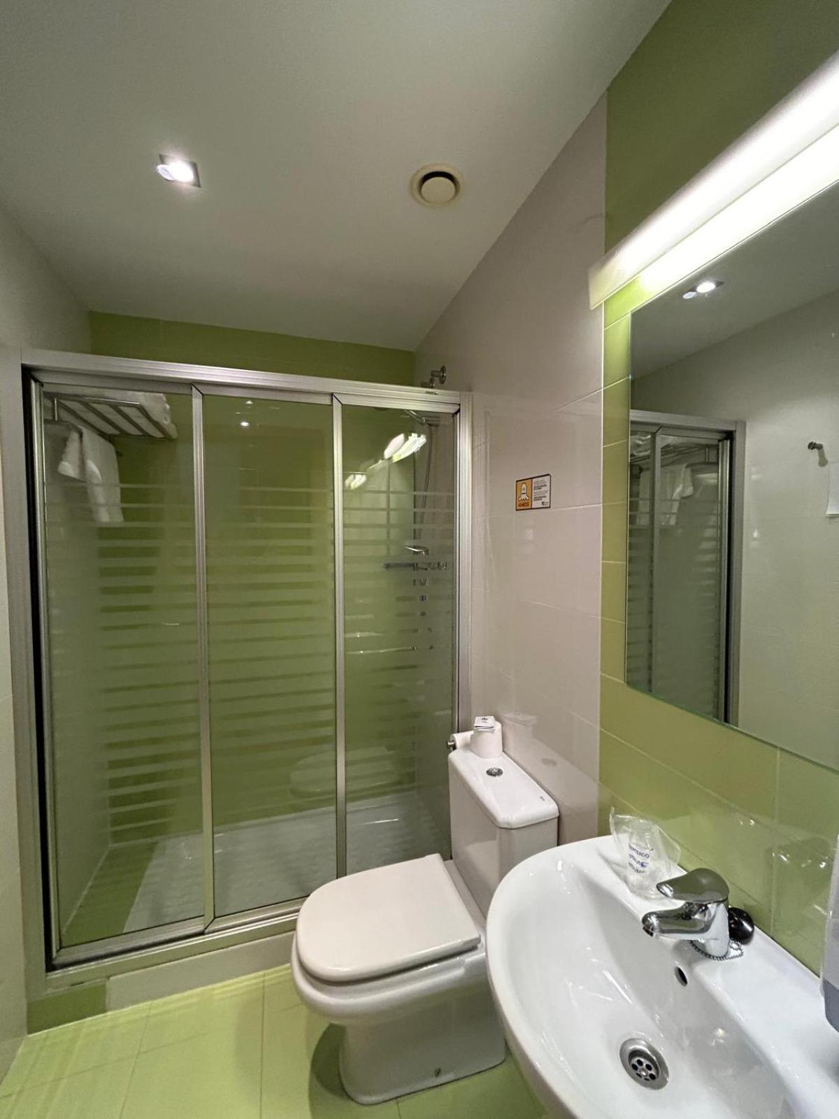 Hostal Aralar Aizoain ภายนอก รูปภาพ