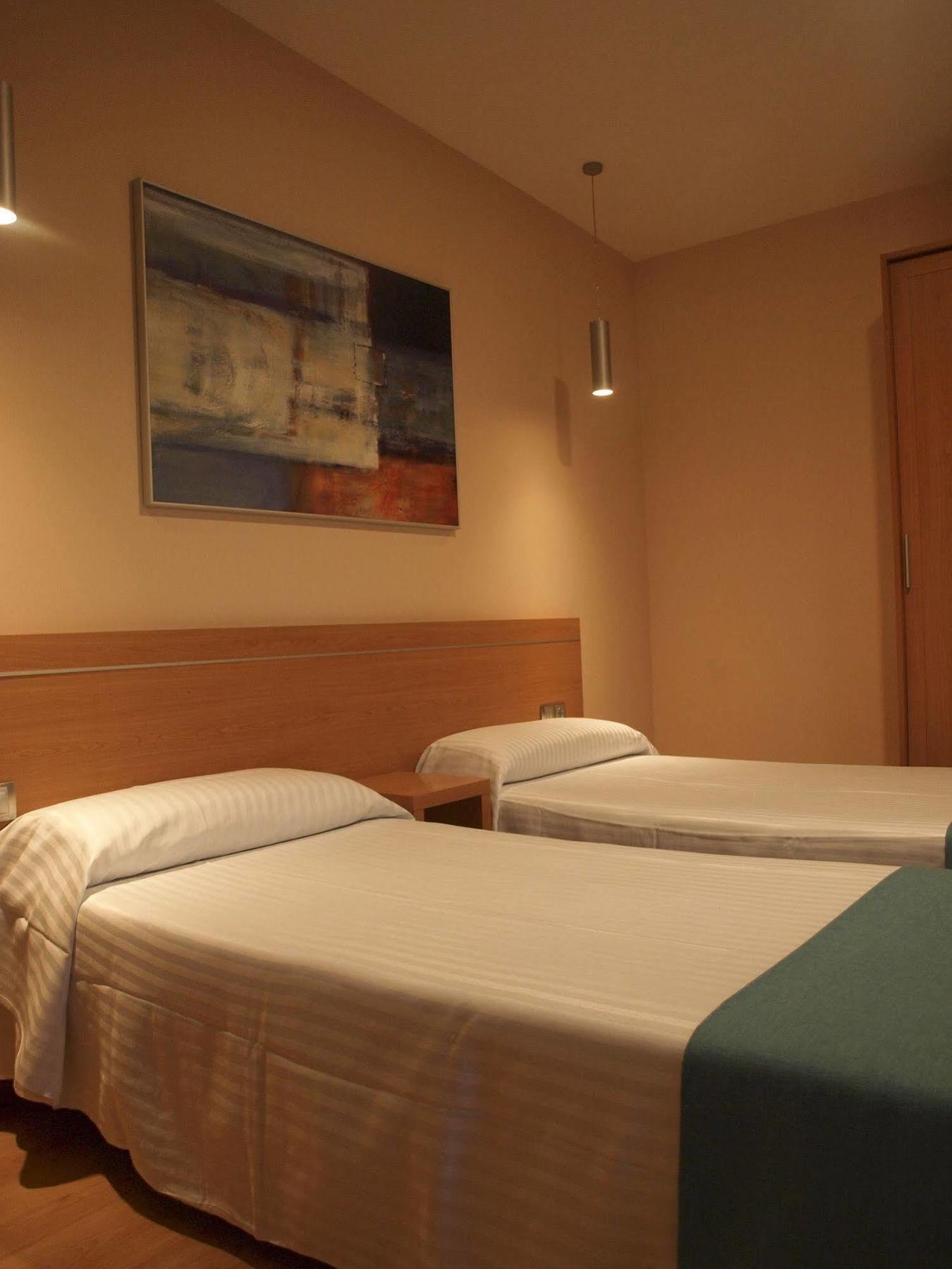 Hostal Aralar Aizoain ภายนอก รูปภาพ